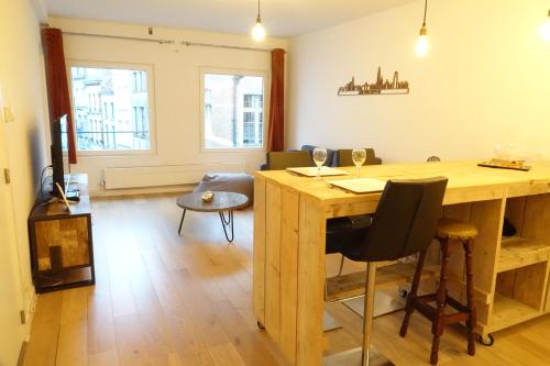  AAA - Antwerp Historic City Centre - RS39, Ferienwohnung in Antwerpen