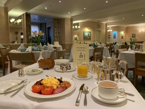 Restaurant, Saxonville Hotel in Whitby