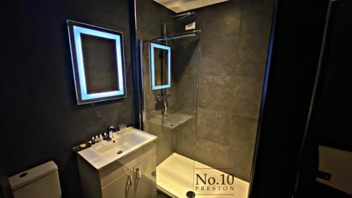 No.10 Preston Room Type - Studio