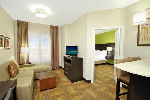 Staybridge Suites - Odessa - Interstate HWY 20 an IHG Hotel - image 9