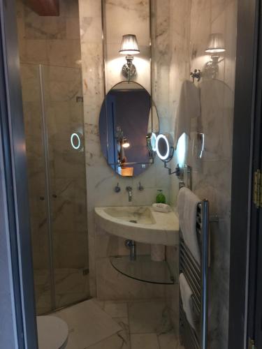 Lulu Boutique Hotel - image 5