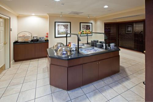 Staybridge Suites Indianapolis-Airport, an IHG Hotel