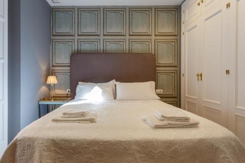  ALMAS Apartments Adults Only by Cadiz4Rentals in Cádiz