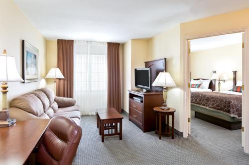 2 double beds
