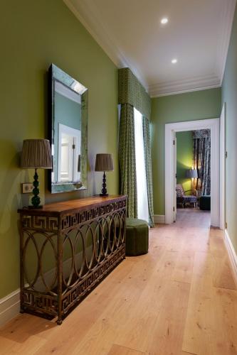 Vazisubani Estate Room Type - Superior King Suite
