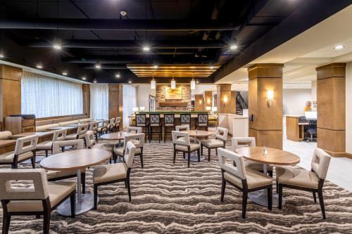 餐廳, Staybridge Suites Montgomery - Downtown by IHG in 蒙哥馬利市中心