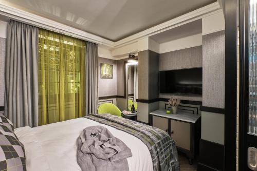 room detail thumbnail 1