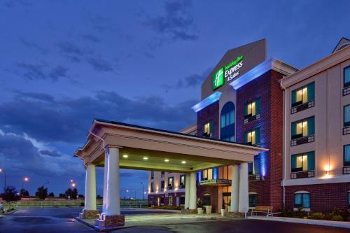 . Holiday Inn Express & Suites Medicine Hat, an IHG Hotel