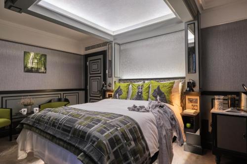 room detail thumbnail 0