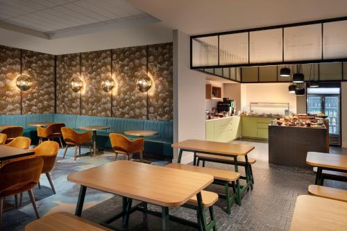 Staybridge Suites London Heathrow - Bath Road, an IHG Aparthotel