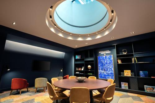 Staybridge Suites London Heathrow - Bath Road, an IHG Aparthotel