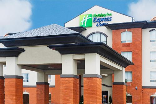 Holiday Inn Express Hotel & Suites - Slave Lake