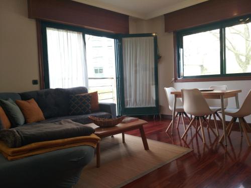  Apartamento completo con parking privado y WiFi en San Roque in Vigo
