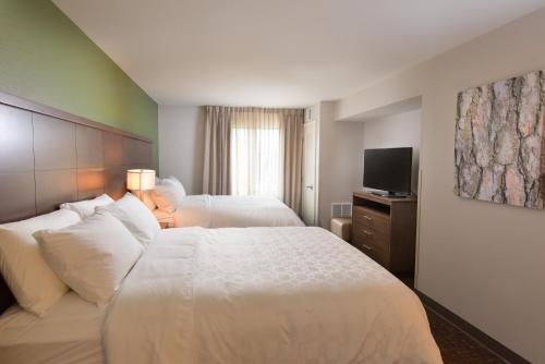 Staybridge Suites - Wisconsin Dells - Lake Delton an IHG Hotel - image 8