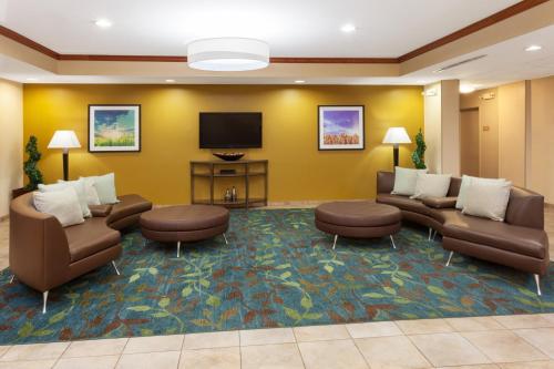外部景觀, Candlewood Suites Aurora-Naperville By IHG in 奧羅拉