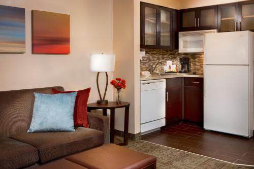 2 bedrooms, 4 beds