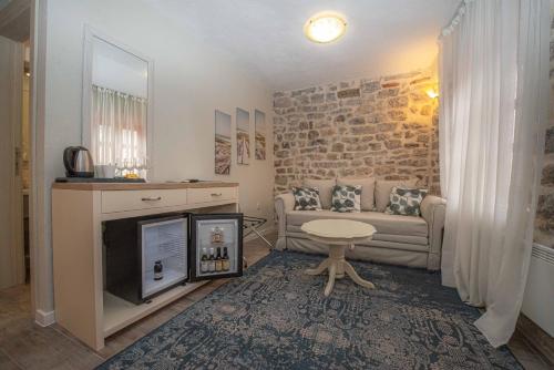 Antika Guesthouse - main image