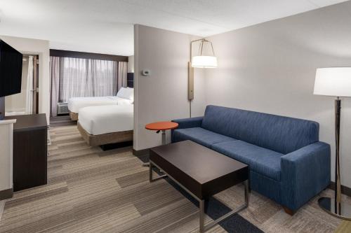2 double beds