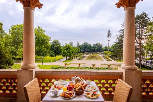 Hotel Schloss Weikersdorf, Baden bei Stössing