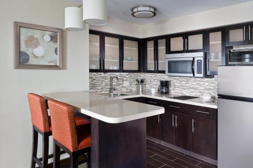 2 bedrooms, 4 beds