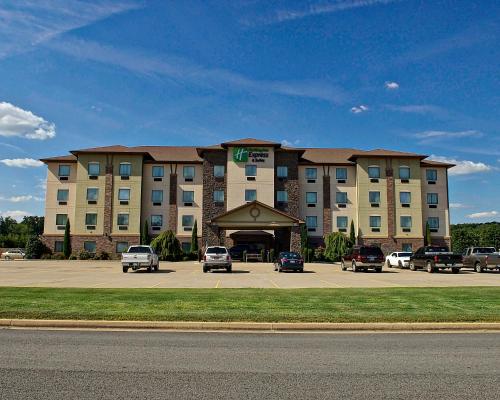Holiday Inn Express and Suites Heber Springs by IHG
