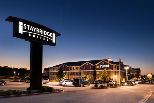 Staybridge Suites O'Fallon Chesterfield, an IHG hotel - Hotel - O'Fallon