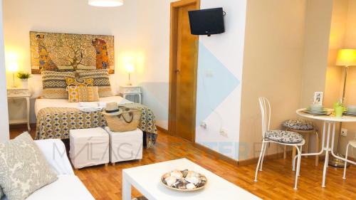 Studio Apartment image 6