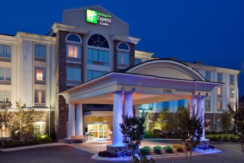 Holiday Inn Express Phenix City-Fort Benning, an IHG Hotel