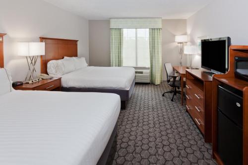 Holiday Inn Express Phenix City-Fort Benning, an IHG Hotel