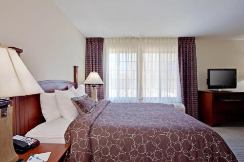 1 queen bed