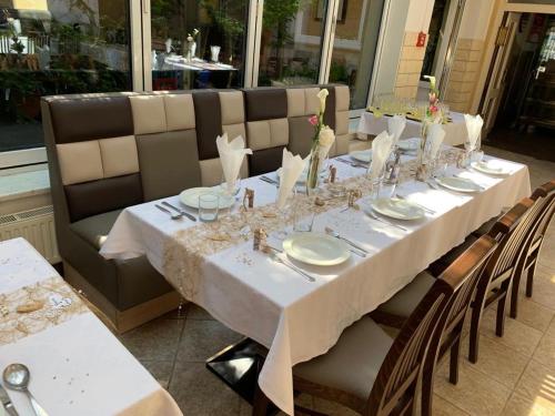 Seminarhotel Daniels in กอลส์