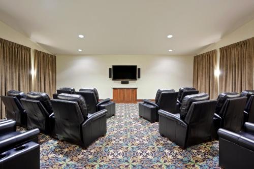 Staybridge Suites Everett - Paine Field by IHG