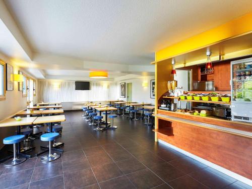 ibis budget Chartres - image 13