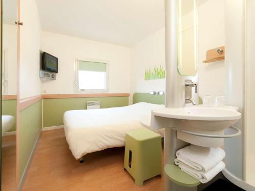 Ibis budget Orléans Sud Comet - image 8