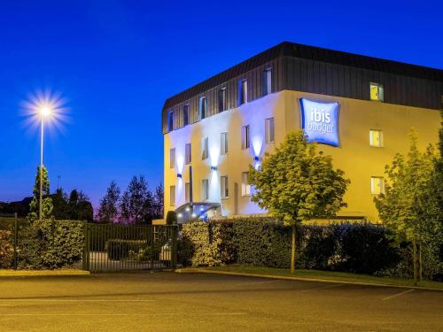 photo chambre ibis budget Amboise