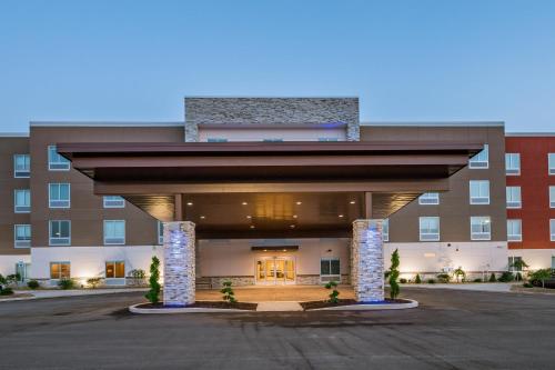 Holiday Inn Express & Suites- South Bend Casino, an IHG Hotel