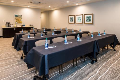 Staybridge Suites - Pecos an IHG Hotel - image 10