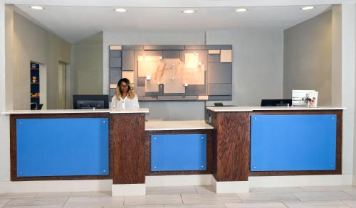 Holiday Inn Express Hotel & Suites Selma, an IHG Hotel