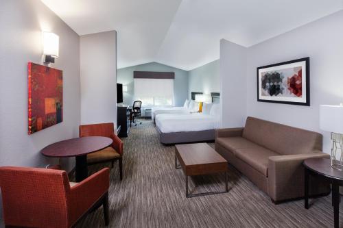 Holiday Inn Express Hotel and Suites Shreveport South Park Plaza, an IHG Hotel