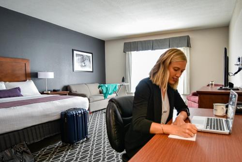 Bluemont Hotel