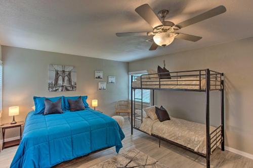 Modern Family Home with Yard Less Than 1Mi to Cowboys Stadium