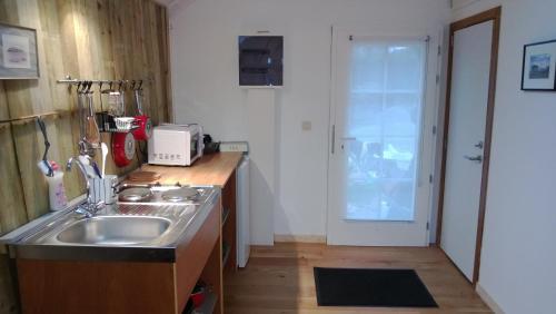 virtuve, La cabane sur l'eau in Laid Trou