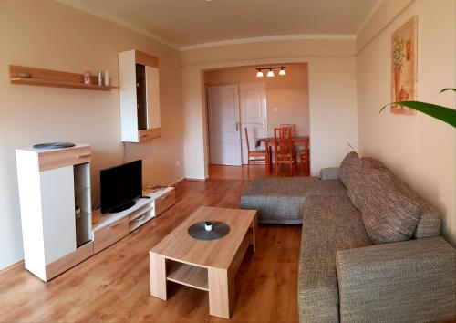 Chill Apartman - Apartment - Komárom