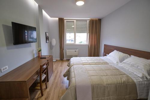 In Center Hotel - image 2