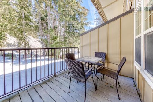 The Chefs Chalet at Collins Lake - Apartment - Government Camp