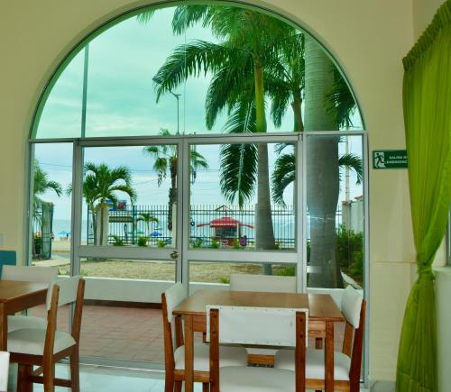 Hotel Casablanca CHIPIPE in Salinas