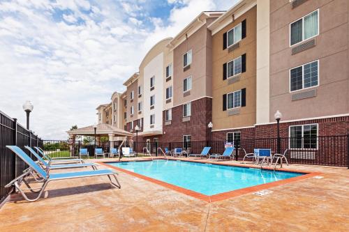 Candlewood Suites Del City, an IHG Hotel