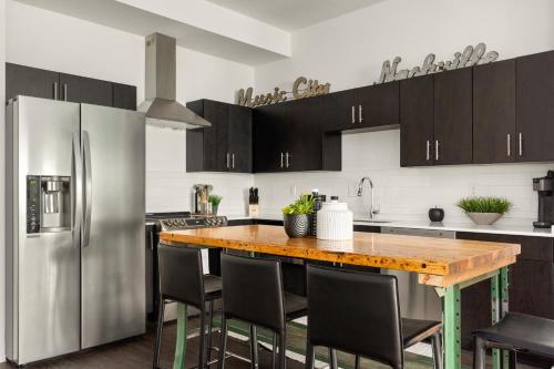 Illume - Picture-Perfect Oasis - All-Suite Layout condo - image 6