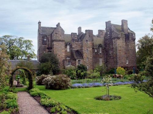 Lindsay Lodge, , Fife