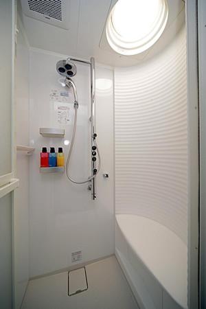 bai yun qin she boutique 2404 dong yuan center building 4 18th hong sheng street chongqing china c